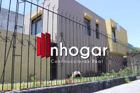 Vendo Casa Cerca A Hospital Goyeneche Zona Comercial / Oficinas - Arequipa