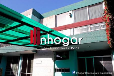 Venta De Amplia Casa En Los Naranjos - Arequipa