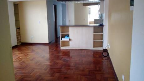 Departamento En Urb. Fideranda