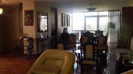 Vendo Casa De 270 M2 A Una Cuadra Del Ovalo De Mariscal Castilla