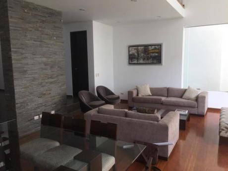 Se Vende Hermosa Y Acogedora Casa En Jr. Punta Pejerrey (la Molina)
