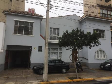 Alquilo Amplio Local Comercial En Corazón De Miraflores.
