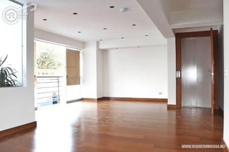 Departamento De Lujo En Primer Piso En Surco Chacarilla!