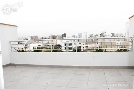 Venta De Dúplex En Miraflores, Moderno Y De Estreno.