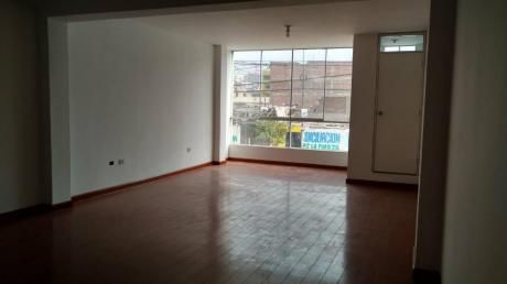 Se Alquila Excelente Oficina En Av Canto Grande, Sjl!