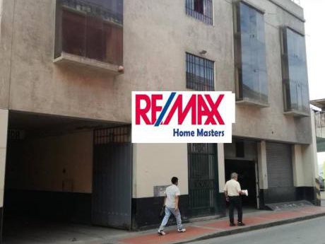 Se Vende Terreno En La Primera Cuadra De Azangaro En Centro Historico De Lima