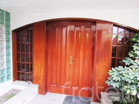 Se Vende Casa Con Piscina En Umacollo