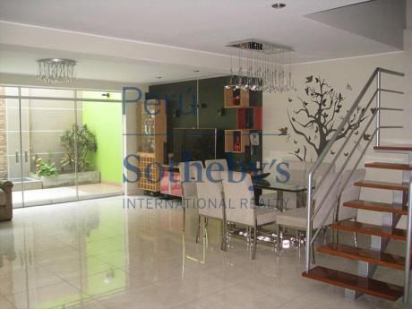 Casa Moderna En Zona Residencial Y Segura En Las Lomas De La Molina Vieja