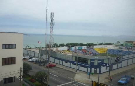 Flat 65 M2 $105,000 Con Vista Al Mar, 2 Dorm. Y Estudio, Magdalena Del Mar