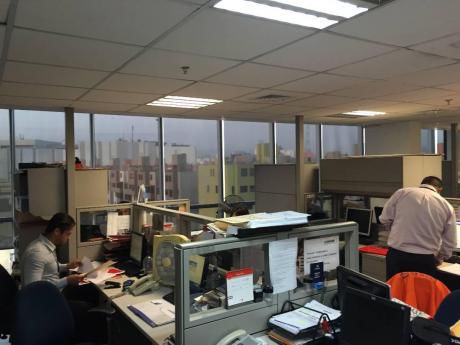 Alquilo Oficina Implementada Magdalena Limite Con San Isidro