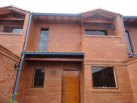 Amplio Duplex Con Fina Terminacion -mburucuya,shopping Del Sol Con Amplio Jardin