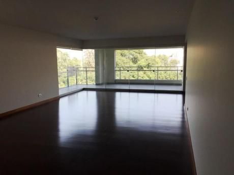 Flat Amplísimo Vendo - 370 M2 - 4 Dorm - 5 Baños - Estar - Escritorio - 3 Cocheras - Camacho