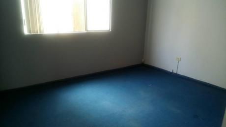 Vendo Oficina En Corazon Financiero De San Isidro - Gran Oportunidad