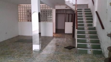 Villa El Salvador: Casa En Venta. Dos Niveles. Estructura Para 4 Pisos