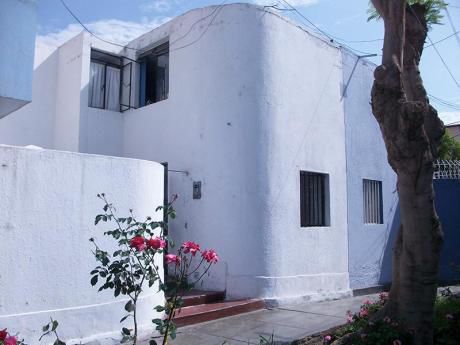 Trujillo, Albretch, Vendo Linda Casa 2 Pisos