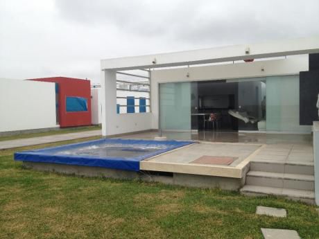 Venta De Casa En Cala De Mar - Condominio