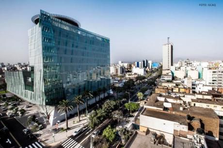 Se Alquila Amplia Oficina Con Excelente Ubicación En Miraflores