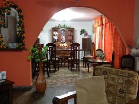 Excelente Oportunidad Vendo 2 Casas + 2 Dptos + 1 Tienda En El Callao