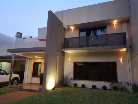 Vendo Hermosa Casa Tipo Mansion En La Zona De Villa Aurelia