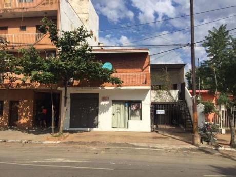 Vendo Casa Y Te Hace Ganar Dinero Mensual Zona Trinidad A Pasos De Todo.