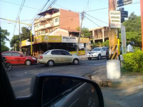 Industrias Farmaceuticas Ideal Esquina Estrategica Muy Concurrida