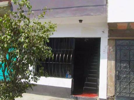 ¡gran Oportunidad De Venta, Casa De Tres Pisos En Comas!