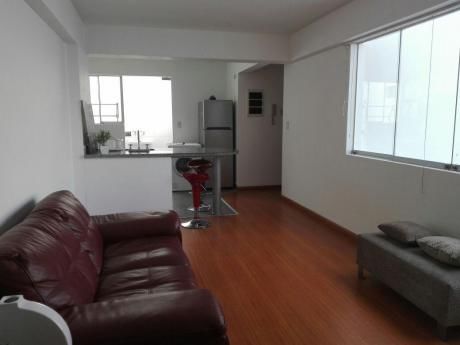 Precioso Depart. 70 M2; 2 Dorm. 1 Baño. Amoblado. 1 Estacionam.