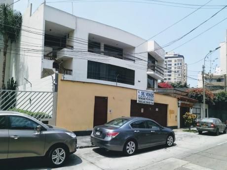 Venta Casa Miraflores (san Martin) - Casa Comercial Cz Amplios Ambientes + Sótano