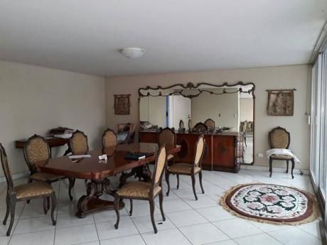 Vendo Amplia Casa En Urbanización Casuarinas