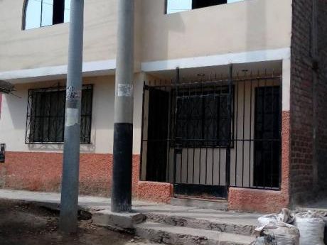Amplia Casa En Venta En Sjl Cerca A Av Principal