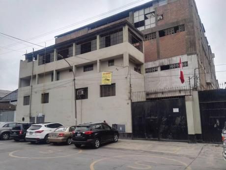 Remate De Local Industrial En Cercado De Lima
