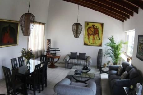Vendo Duplex Frente A Parque. 3 Dorm. Sala De Estar. Miraflores