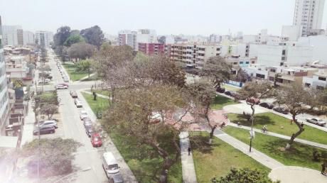 Dptos. De Estreno Pueblo Libre Frente Al Parque