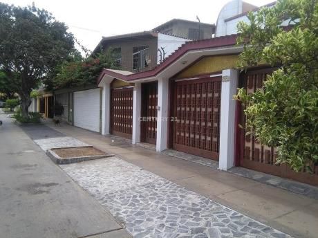 Venta - Casa En Los Rosales, Santiago De Surco - Hk