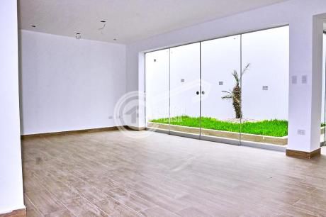 Exclusiva Casa De Estreno En Condominio En Surco