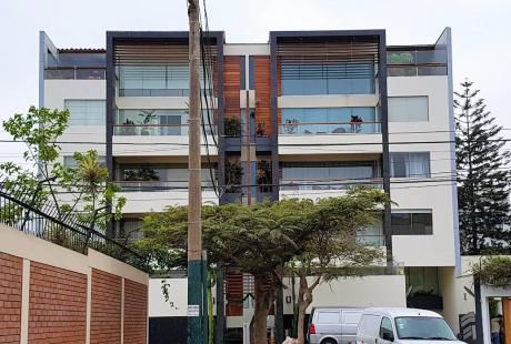 Bello Flat Amoblado Us$1600 Incluido Mantenimiento.
