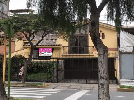 Excelente Oportunidad! Casa De 370 M2 En Av Casuarinas - Surco