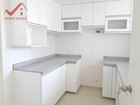 En Venta Departamento En Estreno - Cerro Colorado Cerca A Plaza Las Americas