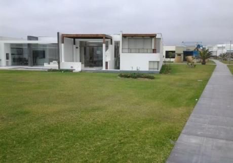 Se Alquila Impresionante Casa En Playa Gaviotas En El Km 99.9!