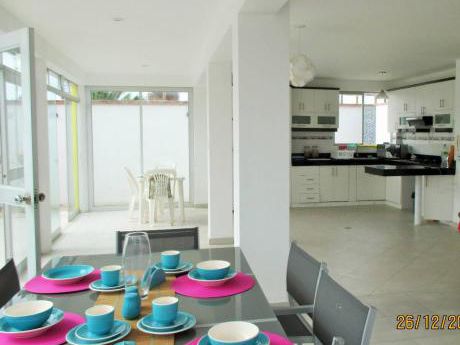 Vendo Linda Casa De 3 Pisos En Playa Lobos - Asia