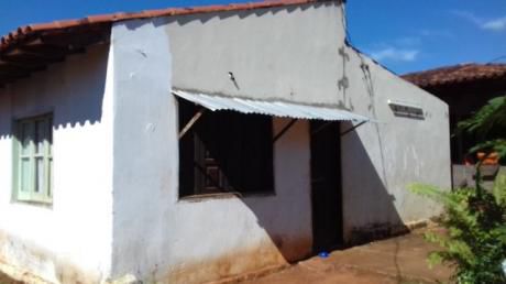 Vendo Una Casa En J. Augusto Saldívar(km 26, Ruta 1)