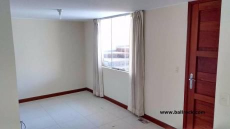 Departamento En 1er Piso Por Los Angeles De Cayma, Arequipa