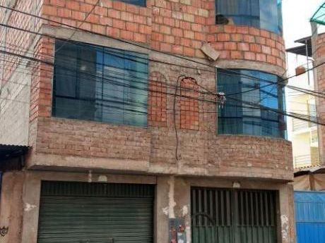 Casa En Urb. Surihuaylla De 4 Pisos