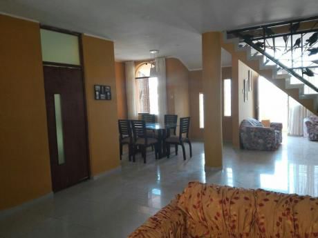 Oportunidad!, Casa De 3 Pisos En Terreno 180 M2. 540 M2. Zona Residencial.