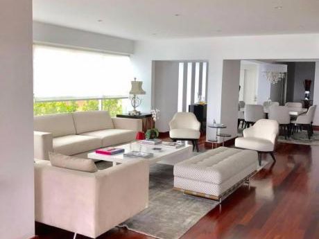 Alquilo Moderno Departamento Triplex Con Vista Al Golf, 647 M2/ Cerros De Camacho