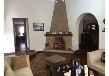 Casuarina Baja Vendo Hermosa Casa 2 Plantas