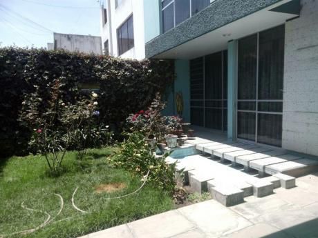 En Venta Bonita Casa En Urb. Adepa