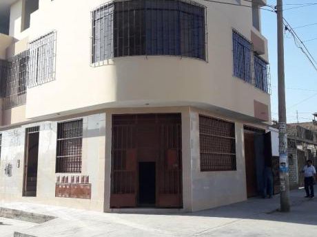 Venta De Edificio Muy Bien Ubicado - Los Olivos