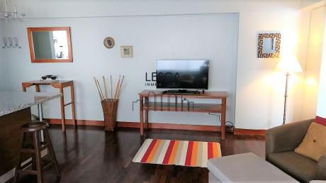 Departamento En Venta En Miraflores, Amoblado Cerca A 28 De Julio