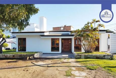 Alquiler De Linda Casa En Piura | Urb. San Eduardo - At. 162 M2.